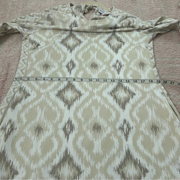 Gretchen Scott Beige Tan White Ikat Print Knee Length Dress Size Medium - Picture 9 of 14